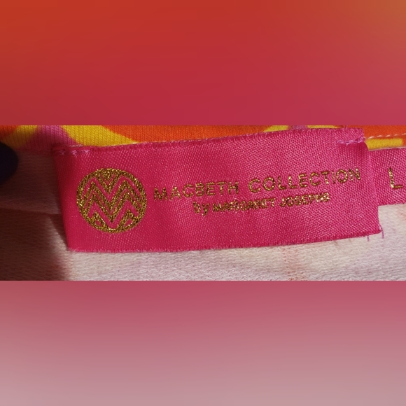 Margaret Joseph’s Macbeth collection coverup L - Picture 7 of 9